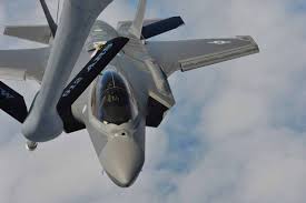 Air refueling πάνω από την παγωμένη Αλάσκα – Ενυπωσιακό βίντεο