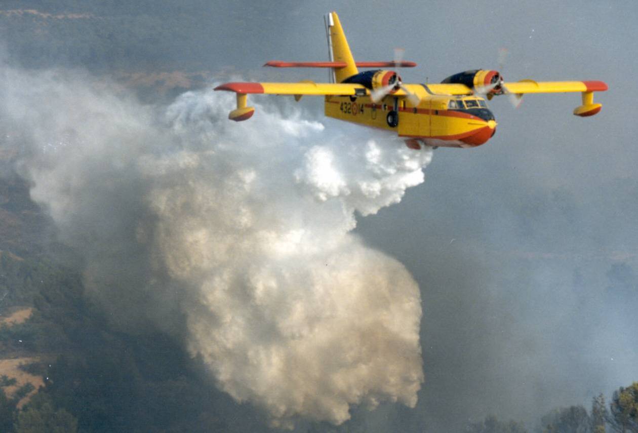 Ένα εκπληκτικό βίντεο από την δράση της ισπανικής 43ης μοίρας εναέριας πυρόσβεσης