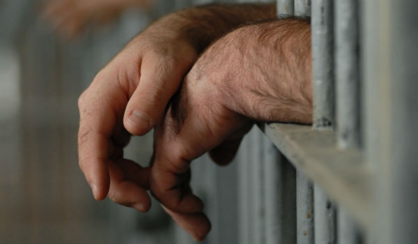 Φύλακες Μαλανδρίνου: Βρέθηκαν μαχαίρια και σουβλιά