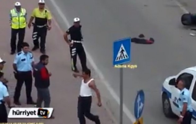 Τουρκία: Τούρκος σε αμόκ απειλεί να τους κόψει τον λαιμό (βίντεο)