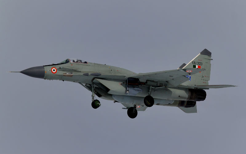 Βίντεο: Εντυπωσική απονήωση Mig-29 από αεροπλανοφόρο