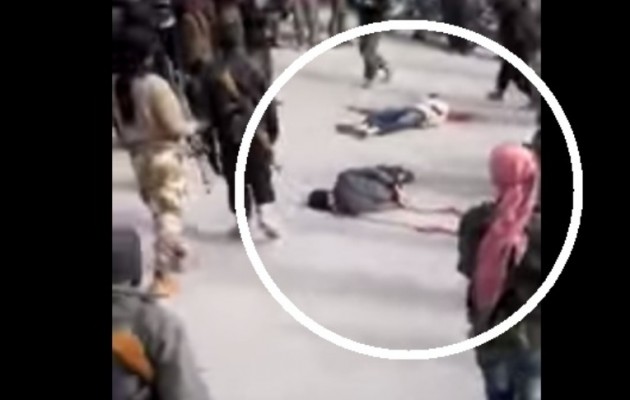 Ομοφυλόφιλοι εκτελούνται δημοσίως από τζιχαντιστές [βίντεο]