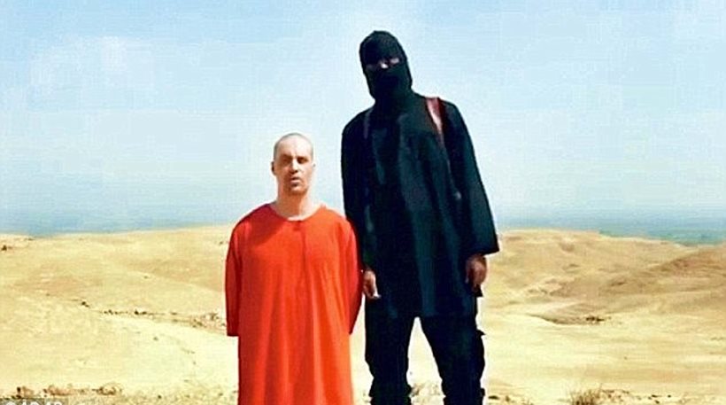 Όταν ο δήμιος των ισλαμιστών πρωτοστατούσε στα γεγονότα που έκαψαν το Λονδίνο το 2011 [βίντεο]