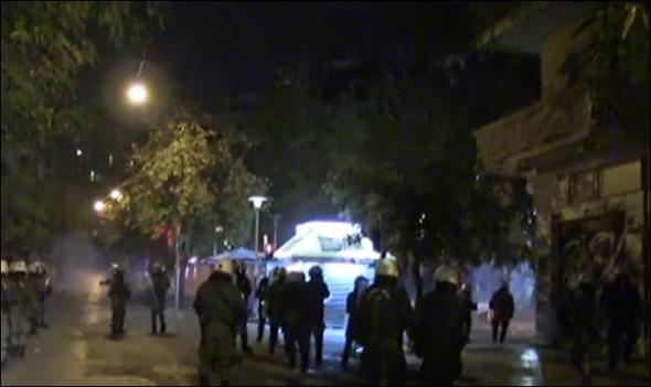 Επέμβαση των ΜΑΤ στα Εξάρχεια
