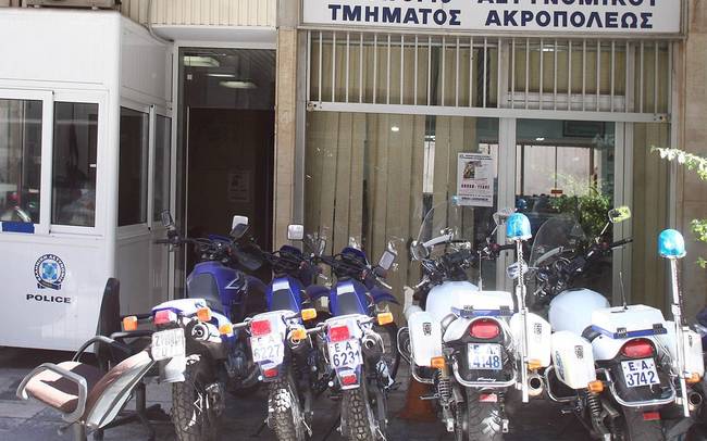 Εγκαίνια παρουσία του Β.Κικίλια για το Αστυνομικό Τμήμα και το Τ.Α. Ακροπόλεως