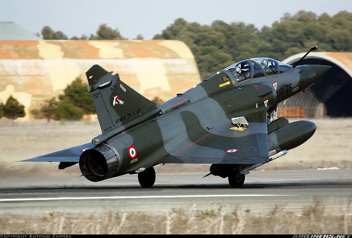Έξι Mirage 2000 έστειλε η Γαλλία στην Ιορδανία για βομβαρδισμούς κατά της ISIS