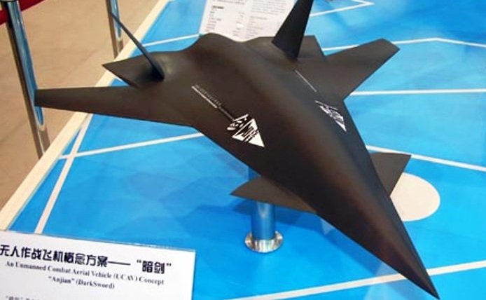 “Dark Sword”: Το υπερηχητικό UCAV της Κίνας ή το νέο της στρατηγικό βομβαρδιστικό;