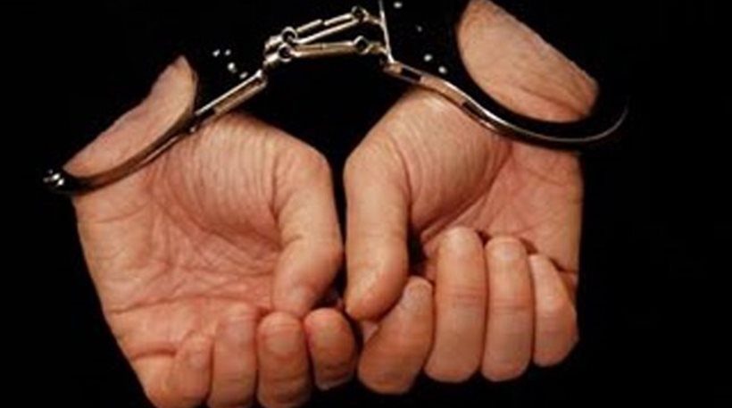 Λάρισα: Ζευγάρι διέρρηξε κατάστημα αλλά συνελήφθη