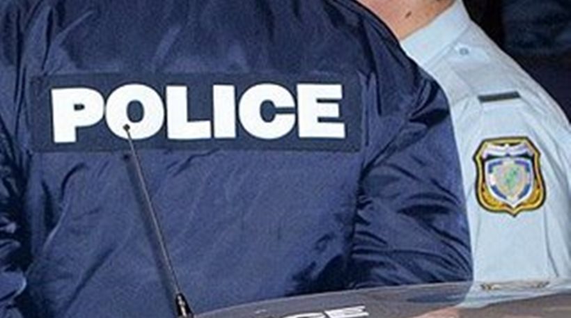 Ηλεία: Πατέρας και γιος επιτέθηκαν σε αστυνομικούς