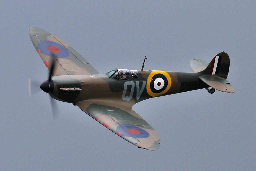 Γεύση Β’ ΠΠ με ένα αυθεντικό Spitfire [βίντεο]