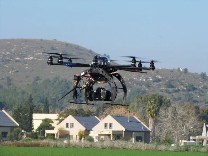 Την προμήθεια drones από το Ισραήλ θα συζητήσει ο υπουργός Δημόσιας Τάξης Βασίλης Κικίλιας