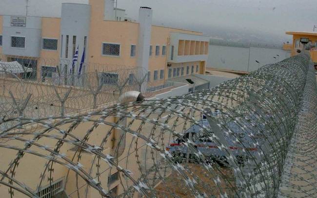 Με… αντιαρματικά η φρούρηση στις φυλακές Δομοκού