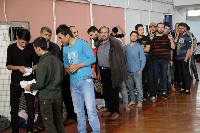 Στις χώρες που επιθυμούν δίνεται η δυνατότητα να μετακινηθούν οι λαθρομετανάστες στην Ιεράπετρα