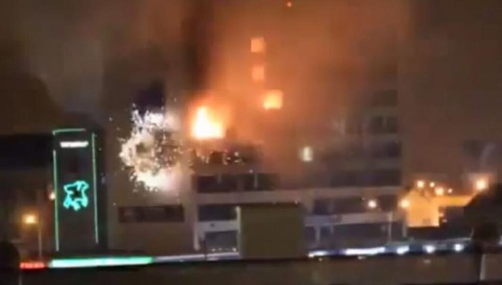 Γκρόζνι: Αντάρτες άνοιξαν πύρ και σκότωσαν τουλάχιστον 5 αστυνομικούς – “Πολεμικό” κλίμα (vid)