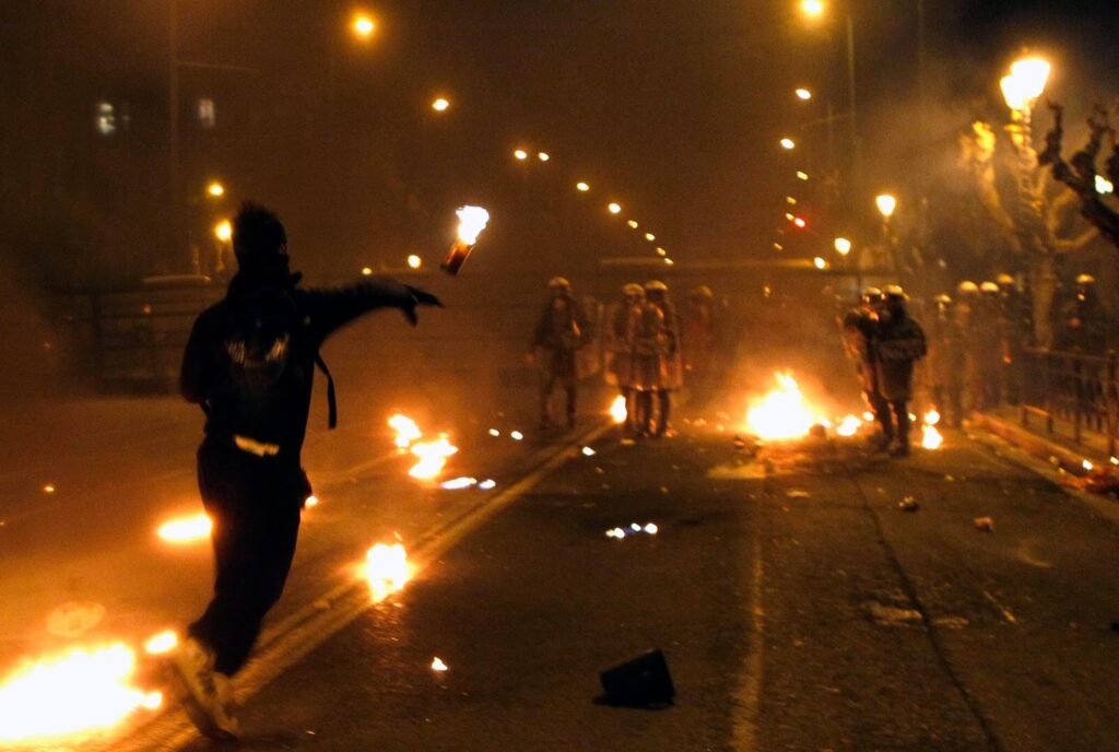 Προσαγωγές δημοσιογράφων και φωτορεπόρτερ