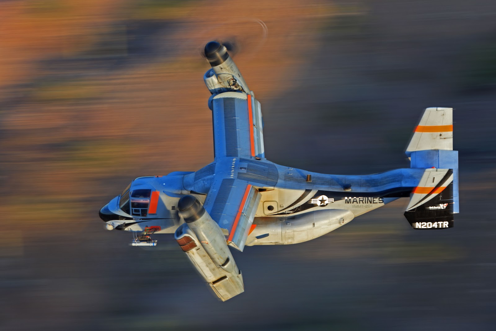 To V-22 εξοπλίζεται και εκτελεί την πρώτη βολή ρουκετών [βίντεο]