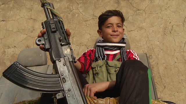 Δείτε τον 14χρονο Γιαζίντι που πολεμά τo ISIS: “Tέρατα οι τζιχαντιστές” (vid)