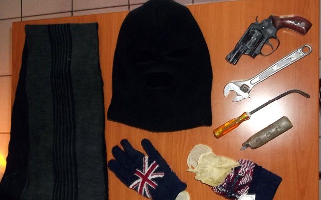 Φωκίδα: Αστυνομικός εκτός υπηρεσίας συνέλαβε τον επίδοξο ληστή της… γιαγιάς του