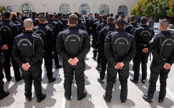 Δώρα από την Ελληνική Αστυνομία στην “Κιβωτό του Κόσμου” και στα “Παιδικά Χωριά SOS”