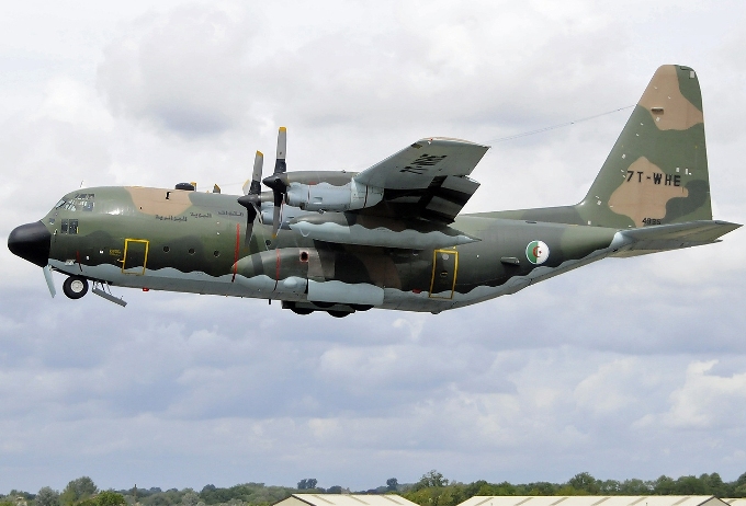 Στο αεροδρόμιο του Λέτσε C-130 για να παραλάβει ναυαγούς από το Norman Atlantic
