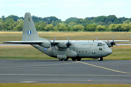 Με C-130 ήρθε από τη Χίο στην Αθήνα δίχρονο αγόρι με σοβαρό πρόβλημα υγείας