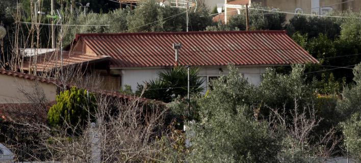 Ο άνδρας με τα τατουάζ που νοίκιασε τη γιάφκα Ξηρού: Φορούσε στολή – Συστηνόταν ως υπαξιωματικός του Λιμενικού