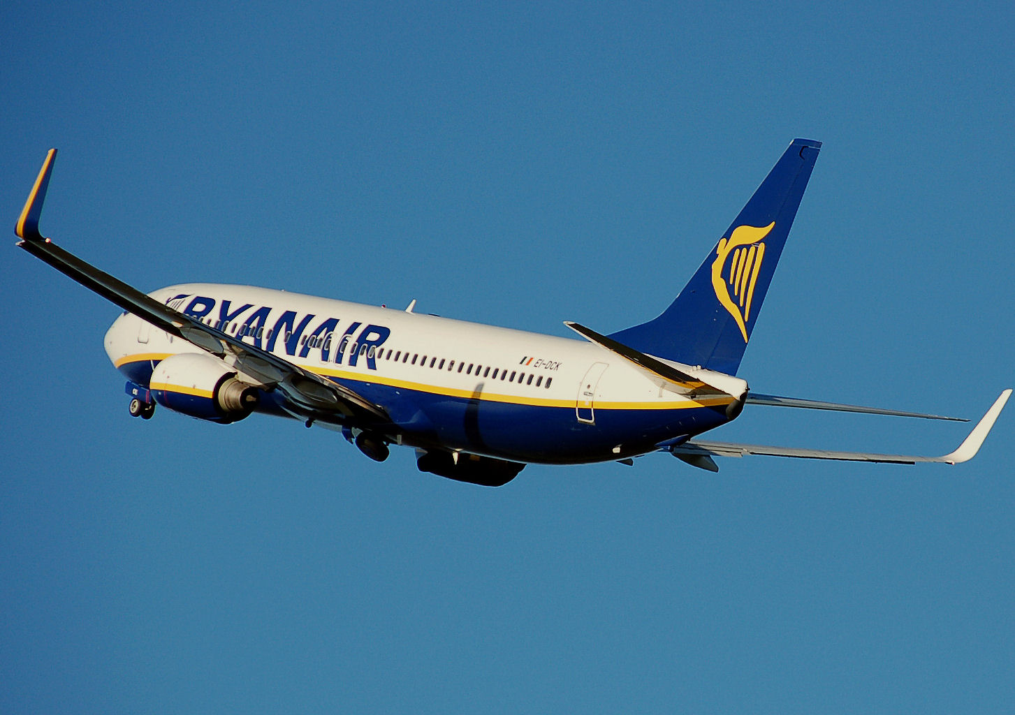 Πτήση της Ryanair κάνει κύκλους πάνω από το αεροδρόμιο Χανίων λόγω χιονόπτωσης και ισχυρών ανέμων (εικόνα)