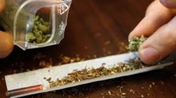 Φλώρινα: Διακινούσε ναρκωτικά μαζί με τη μητέρα του!