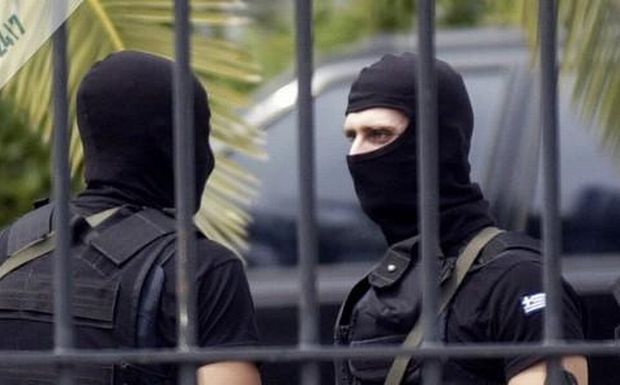 Συνελήφθησαν 15 άτομα για βομβιστικές επιθέσεις σε καταστήματα – Σύνδεση με Βλαστό και Ξηρό