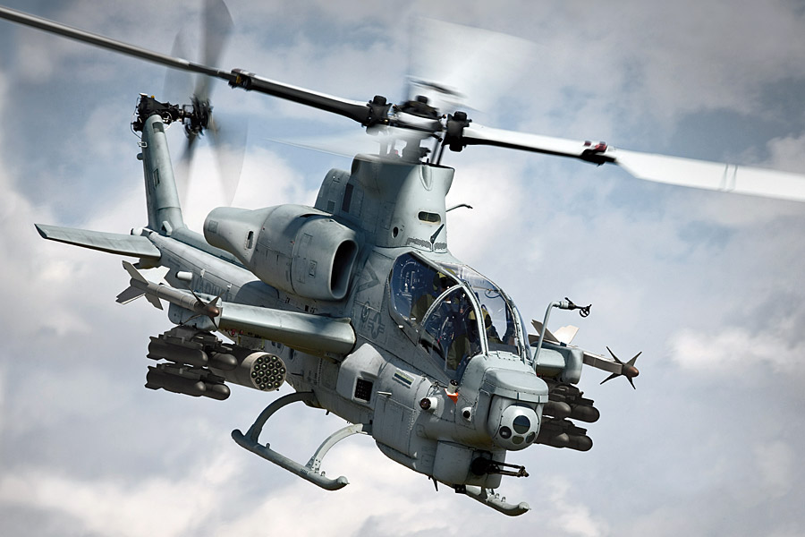 AH-1Z Viper σε αποστολή εγγύς υποστήριξης [βίντεο]