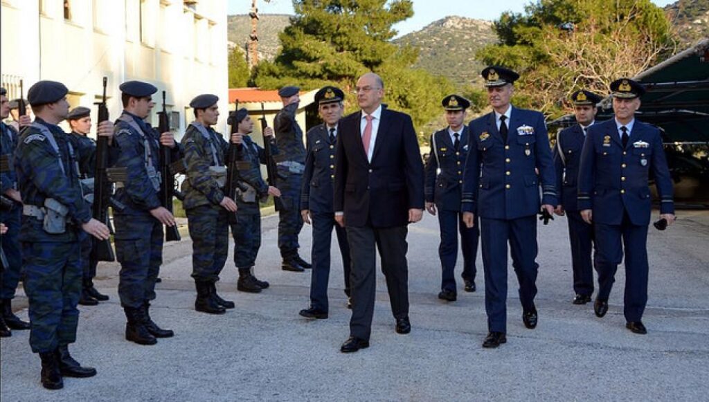 Επίσκεψη Ν. Δένδια στο Εργοστάσιο Τηλεπικοινωνιακών – Ηλεκτρονικών Μέσων (ΕΤΗΜ) [εικόνες]