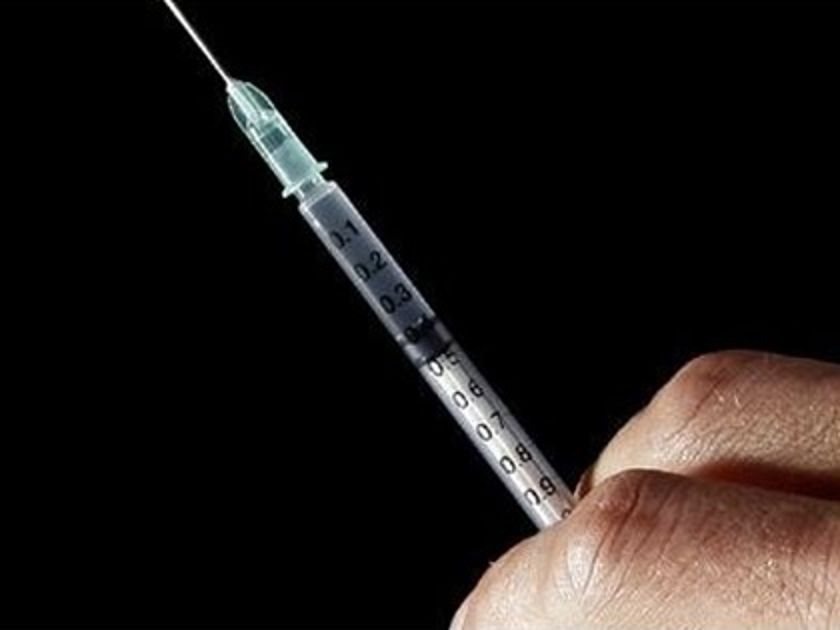 Αθήνα: Τη λήστεψε με την απειλή σύριγγας