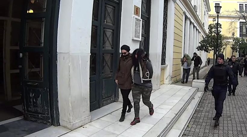 Κύκλωμα εκβιαστών: Αρνήθηκε η σύντροφος του Βλαστού τις κατηγορίες