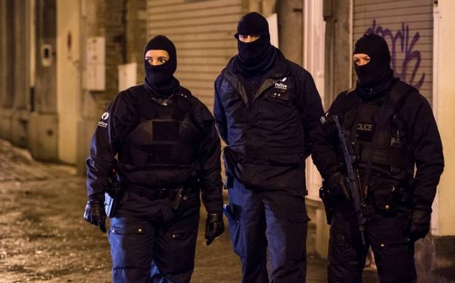 La Libre Belgique: “Η Ελλάδα θα παραδώσει στο Βέλγιο τον ύποπτο για τρομοκρατία”
