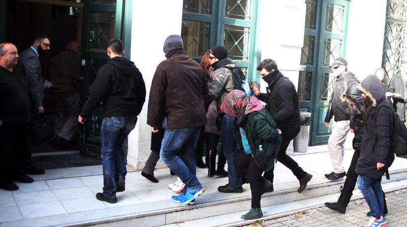 Δεν είχα προσωπική σχέση με τον Βλαστό, υποστηρίζει η δικηγόρος που φέρεται ως ερωμένη του