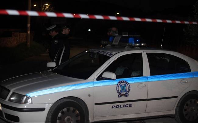 Κιλκίς: Αλλοδαπός μετέφερε στο σακίδιό του δέκα πιστόλια!