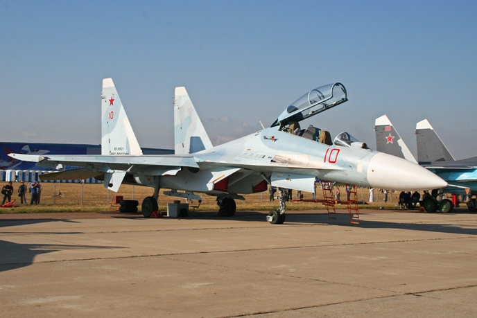 Το Su-30M σε δοκιμές βολής όπλων κατά χερσαίων στόχων [βίντεο]