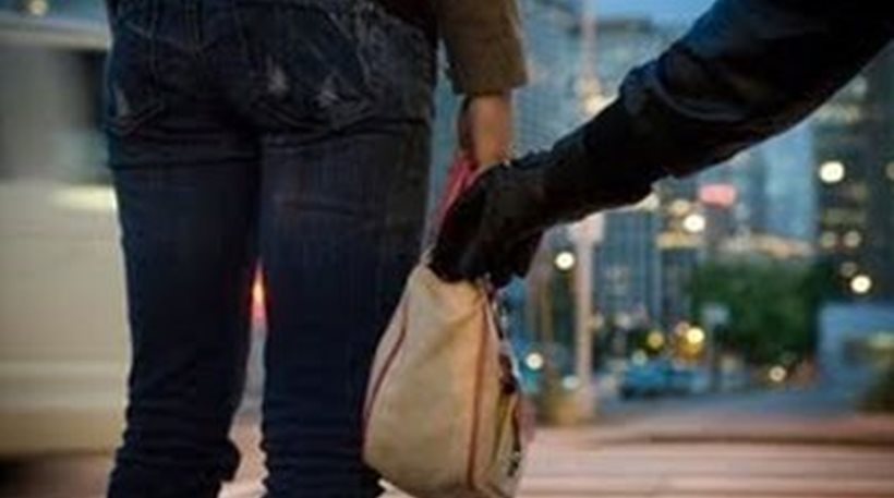 Κρήτη: Σύλληψη ανήλικων “τσαντάκηδων”