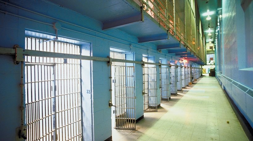 Φωτιά απείλησαν να βάλουν κρατούμενοι στις φυλακές Χανίων