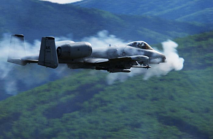 Α-10 Thunderbolt II  στέλνουν οι ΗΠΑ στην Ευρώπη
