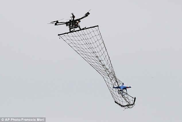 Ο “καμικάζι” διώκτης των εχθρικών UAV [εικόνες, βίντεο]