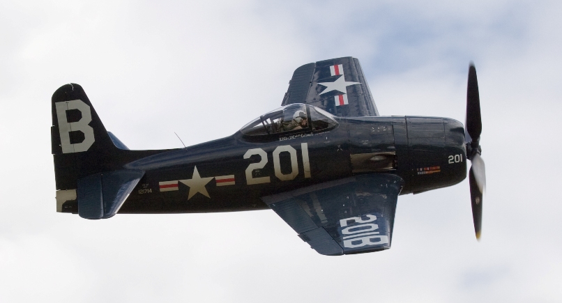 Grumman F8F-2P Bearcat σε μια πτήση από τα παλιά [βίντεο]