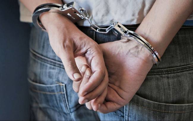 Συνελήφθη Πακιστανός “οικονομικός μετανάστης” στο Βελεστίνο για βιασμό στις Σπέτσες
