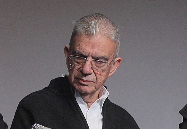 Ξαναζωντάνεψε η δολοφονία του Μένη Κουμανταρέα – Αλληλοκατηγορούνται οι δύο Ρουμάνοι