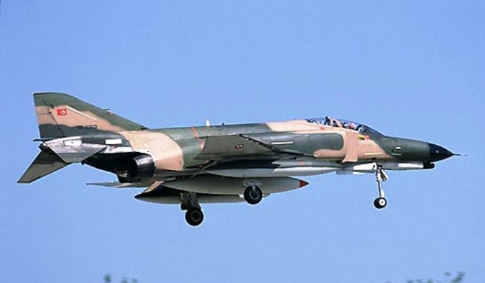 Αεροπορική τραγωδία στην Τουρκία: Συντριβή δύο RF-4 της ΤΗΚ με 4 νεκρούς πιλότους