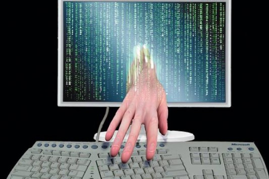 Μέσω chatrooms οι αστυνομικοί κάνουν διαδικτυακές περιπολίες