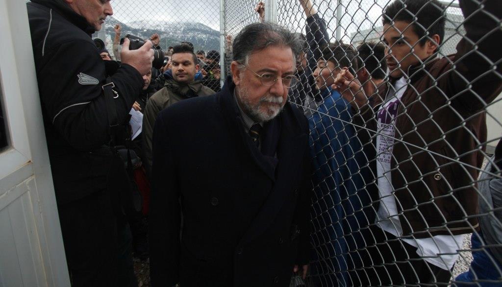 Προβοκάτσια με ίχνη “μνημονιακού” παρακράτους: Εξέδωσαν πλαστή υπουργική εντολή για τους “λάθρο”! (UPD 3)