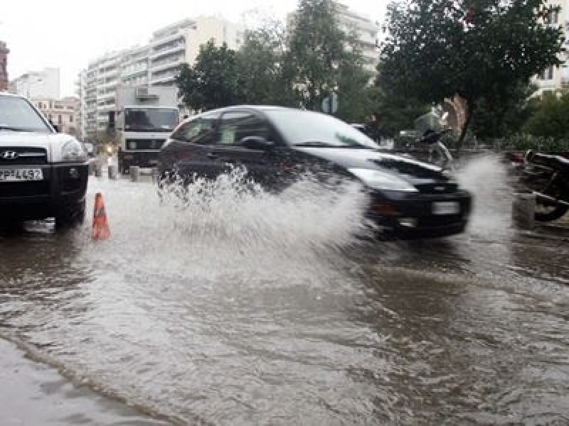 Έκτακτο δελτίο επιδείνωσης καιρού: Για άλλη μια φορά έρχονται χιόνια και καταιγίδες
