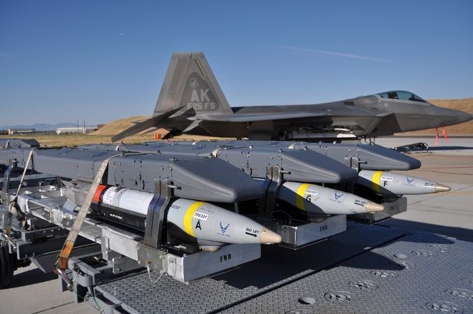 GBU-39 Small Diameter Bomb (SDB) επί το έργω [βίντεο]