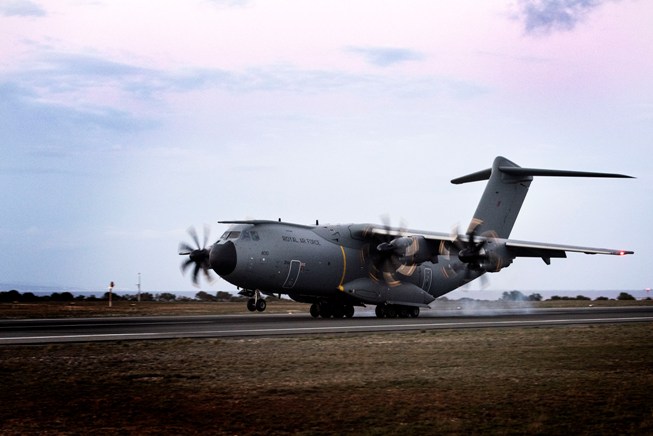 Στην Κύπρο η πρώτη αποστολή των A400M της RAF [εικόνες,βίντεο]